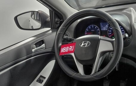 Hyundai Solaris II рестайлинг, 2013 год, 665 000 рублей, 11 фотография