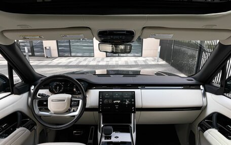 Land Rover Range Rover IV рестайлинг, 2024 год, 22 990 000 рублей, 12 фотография