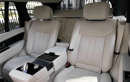 Land Rover Range Rover IV рестайлинг, 2024 год, 22 990 000 рублей, 28 фотография