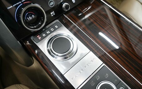 Land Rover Range Rover IV рестайлинг, 2015 год, 3 639 900 рублей, 22 фотография