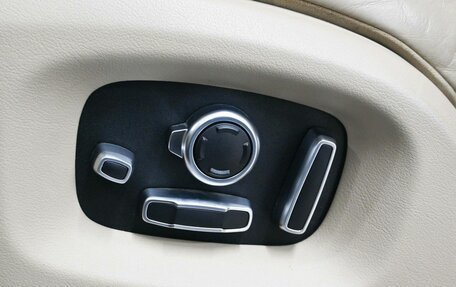 Land Rover Range Rover IV рестайлинг, 2015 год, 3 639 900 рублей, 26 фотография