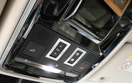 Land Rover Range Rover IV рестайлинг, 2015 год, 3 639 900 рублей, 28 фотография