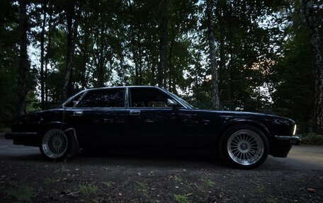 Jaguar XJ III (X350), 1993 год, 2 500 000 рублей, 3 фотография