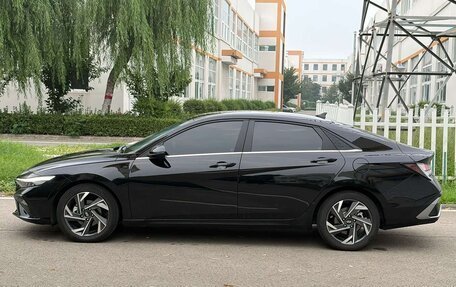 Hyundai Elantra, 2023 год, 1 360 325 рублей, 4 фотография