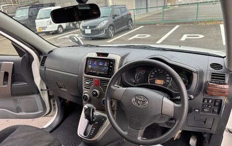 Toyota Rush II, 2016 год, 968 000 рублей, 6 фотография