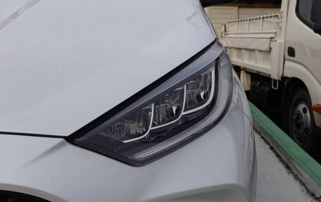 Toyota Yaris, 2022 год, 999 000 рублей, 9 фотография
