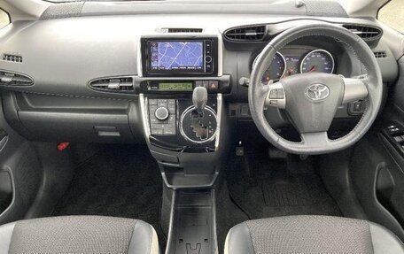 Toyota Wish II, 2017 год, 1 148 000 рублей, 9 фотография