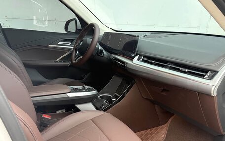 BMW X1, 2025 год, 14 фотография