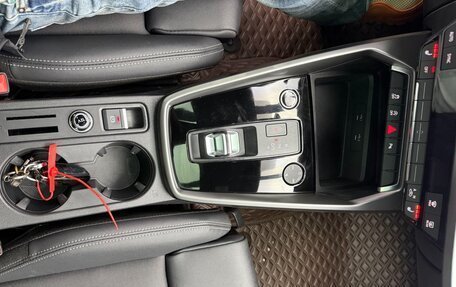 Audi A3, 2022 год, 2 354 000 рублей, 14 фотография