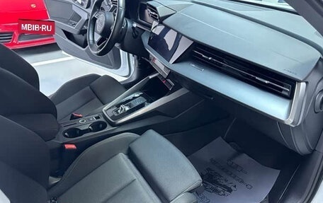 Audi A3, 2022 год, 1 650 000 рублей, 8 фотография