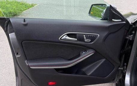 Mercedes-Benz CLA, 2017 год, 1 920 000 рублей, 14 фотография