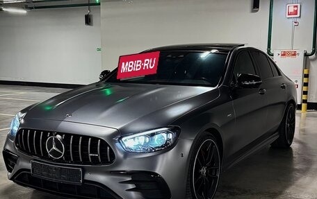 Mercedes-Benz E-Класс AMG, 2021 год, 6 100 000 рублей, 4 фотография