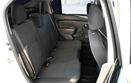 Renault Logan II, 2018 год, 954 000 рублей, 7 фотография