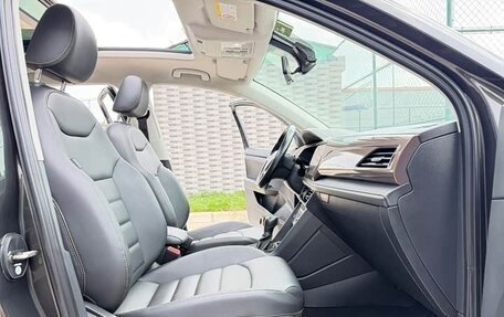 Volkswagen Tharu, 2022 год, 1 447 000 рублей, 10 фотография
