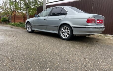 BMW 5 серия, 1998 год, 550 000 рублей, 1 фотография