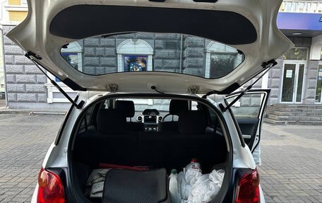 Toyota Ist II, 2002 год, 549 000 рублей, 20 фотография