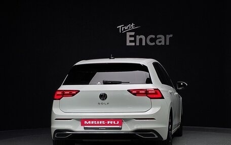 Volkswagen Golf VIII, 2022 год, 2 580 008 рублей, 3 фотография