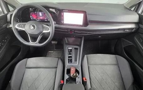 Volkswagen Golf VIII, 2022 год, 2 580 008 рублей, 22 фотография