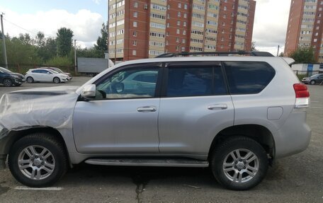 Toyota Land Cruiser Prado 150 рестайлинг 2, 2009 год, 1 000 000 рублей, 5 фотография