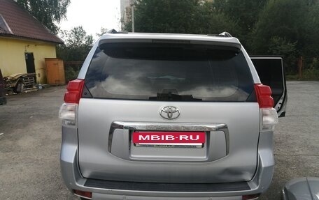Toyota Land Cruiser Prado 150 рестайлинг 2, 2009 год, 1 000 000 рублей, 4 фотография