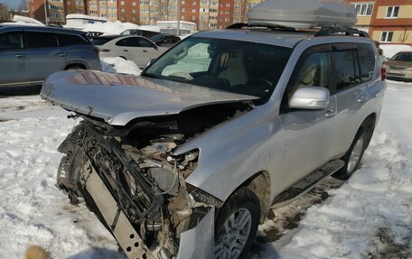 Toyota Land Cruiser Prado 150 рестайлинг 2, 2009 год, 1 000 000 рублей, 9 фотография