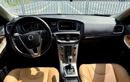 Volvo V40 II рестайлинг, 2017 год, 1 320 000 рублей, 5 фотография