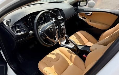 Volvo V40 II рестайлинг, 2017 год, 1 320 000 рублей, 6 фотография