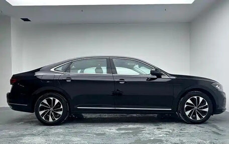 Volkswagen Passat B8 рестайлинг, 2023 год, 1 740 500 рублей, 8 фотография
