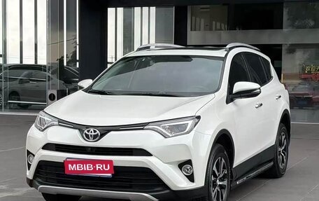 Toyota RAV4, 2018 год, 2 250 008 рублей, 1 фотография