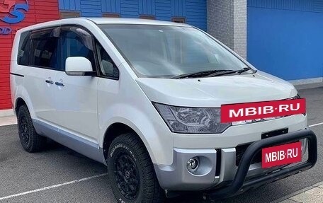 Mitsubishi Delica D:5 I, 2018 год, 1 792 000 рублей, 3 фотография