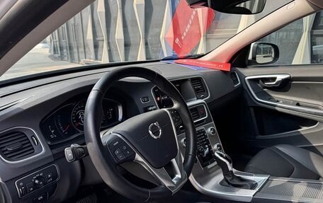 Volvo S60 III, 2018 год, 1 390 000 рублей, 6 фотография