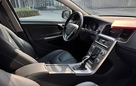 Volvo S60 III, 2018 год, 1 390 000 рублей, 4 фотография