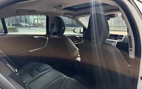 Volvo S60 III, 2018 год, 1 390 000 рублей, 10 фотография