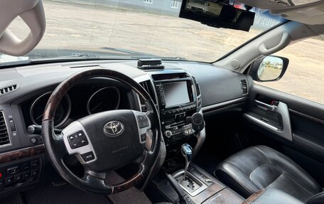 Toyota Land Cruiser 200, 2012 год, 3 600 000 рублей, 10 фотография