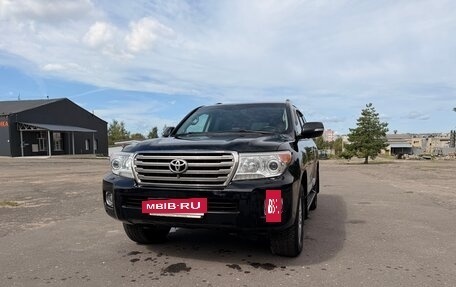 Toyota Land Cruiser 200, 2012 год, 3 600 000 рублей, 2 фотография