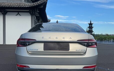 Skoda Superb III рестайлинг, 2022 год, 2 280 000 рублей, 5 фотография
