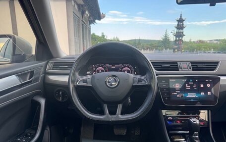 Skoda Superb III рестайлинг, 2022 год, 2 280 000 рублей, 14 фотография
