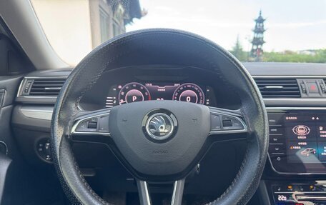 Skoda Superb III рестайлинг, 2022 год, 2 280 000 рублей, 15 фотография