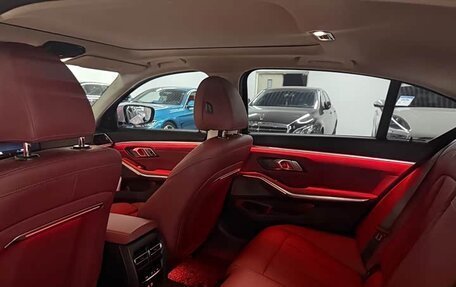 BMW 3 серия, 2024 год, 3 300 000 рублей, 10 фотография
