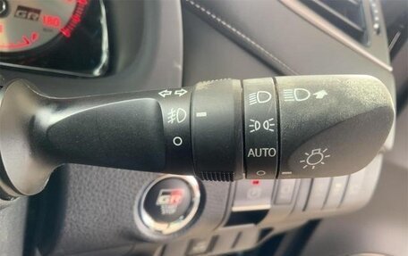 Toyota Harrier, 2017 год, 2 210 000 рублей, 17 фотография