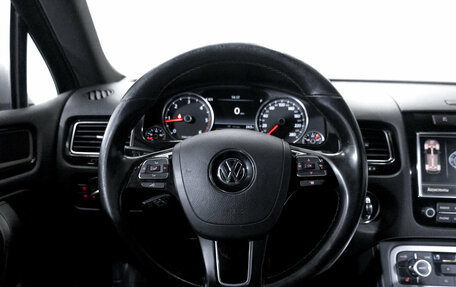 Volkswagen Touareg III, 2012 год, 2 050 000 рублей, 16 фотография