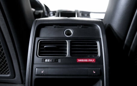 Volkswagen Touareg III, 2012 год, 2 050 000 рублей, 24 фотография