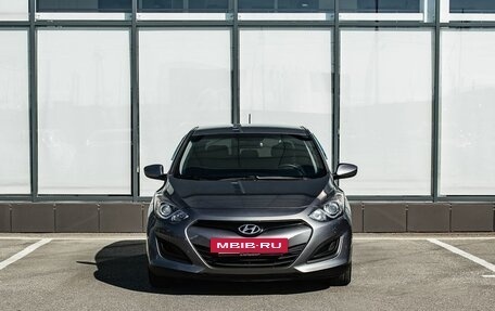 Hyundai i30 II рестайлинг, 2012 год, 900 000 рублей, 3 фотография