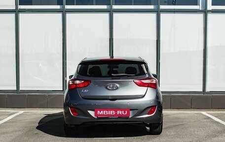 Hyundai i30 II рестайлинг, 2012 год, 900 000 рублей, 4 фотография