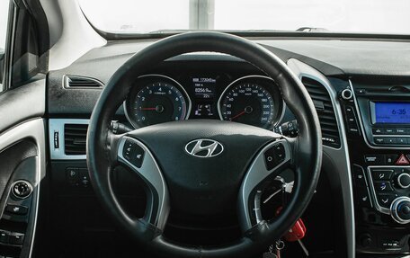 Hyundai i30 II рестайлинг, 2012 год, 900 000 рублей, 14 фотография