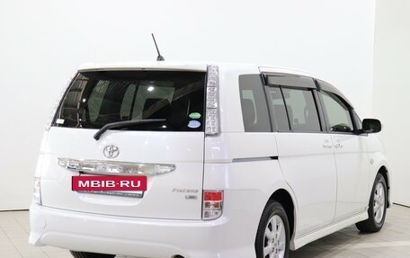 Toyota ISis I, 2013 год, 1 120 000 рублей, 5 фотография