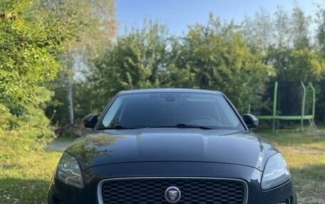 Jaguar E-Pace, 2018 год, 2 550 000 рублей, 4 фотография