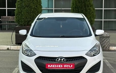 Hyundai i30 II рестайлинг, 2013 год, 970 000 рублей, 2 фотография