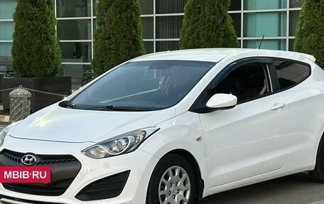 Hyundai i30 II рестайлинг, 2013 год, 970 000 рублей, 3 фотография