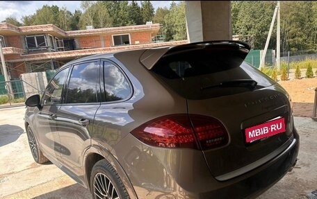 Porsche Cayenne III, 2012 год, 2 075 000 рублей, 7 фотография